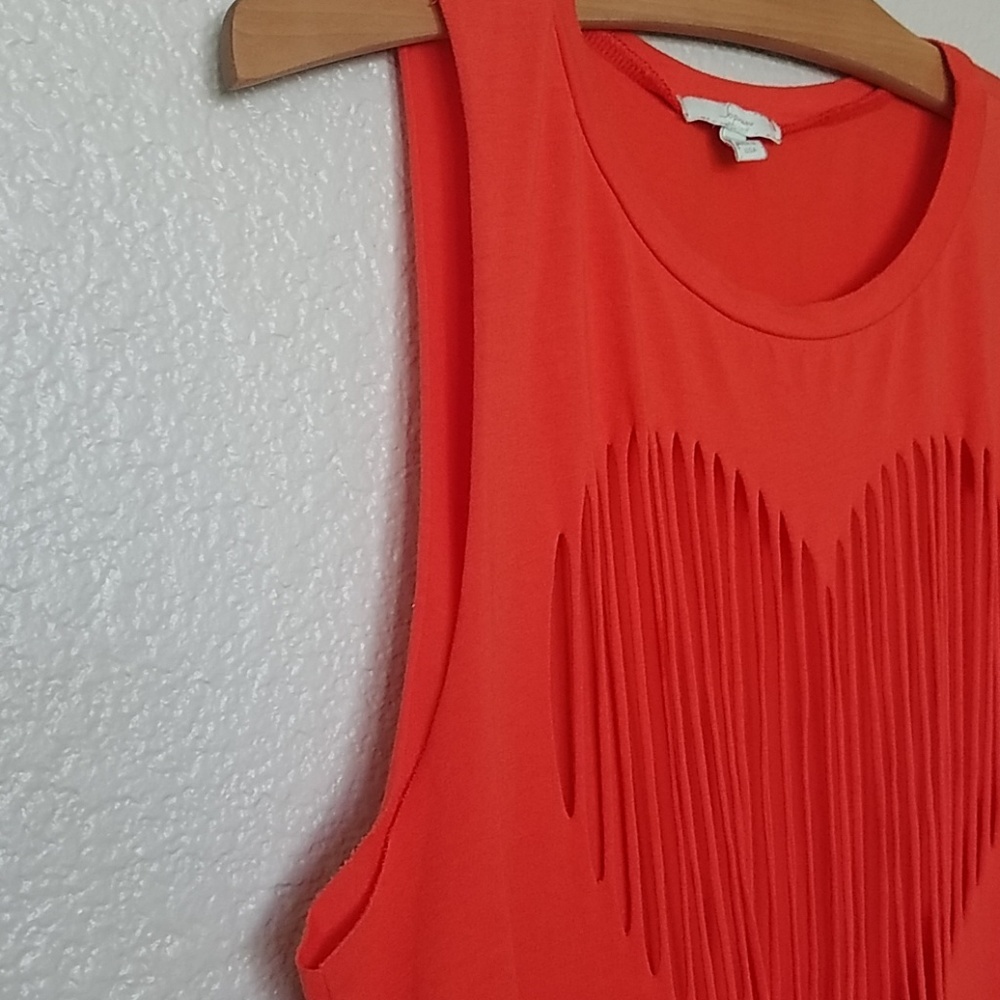 Heart Cut Out Muscle Tank - Picture 4 of 6